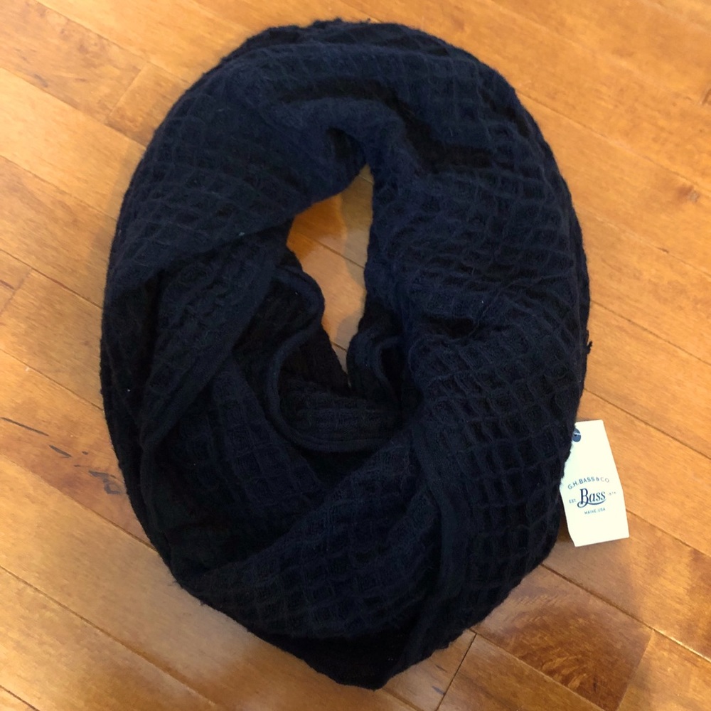 NWT Black Infinity Scarf